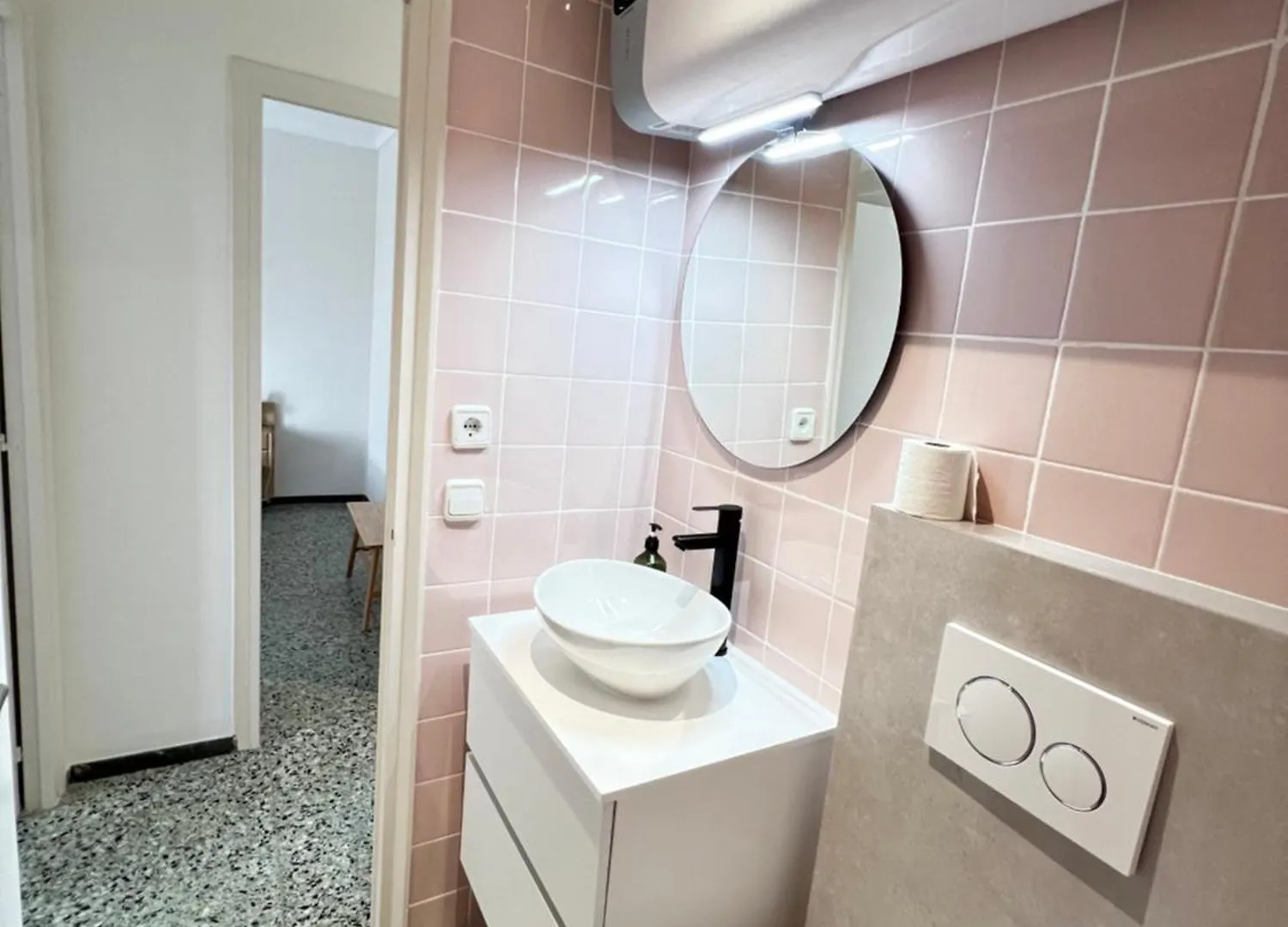 3 Room Apartment, 500M To Beach, Swimming Pool, Nice Terrace Roses Spain